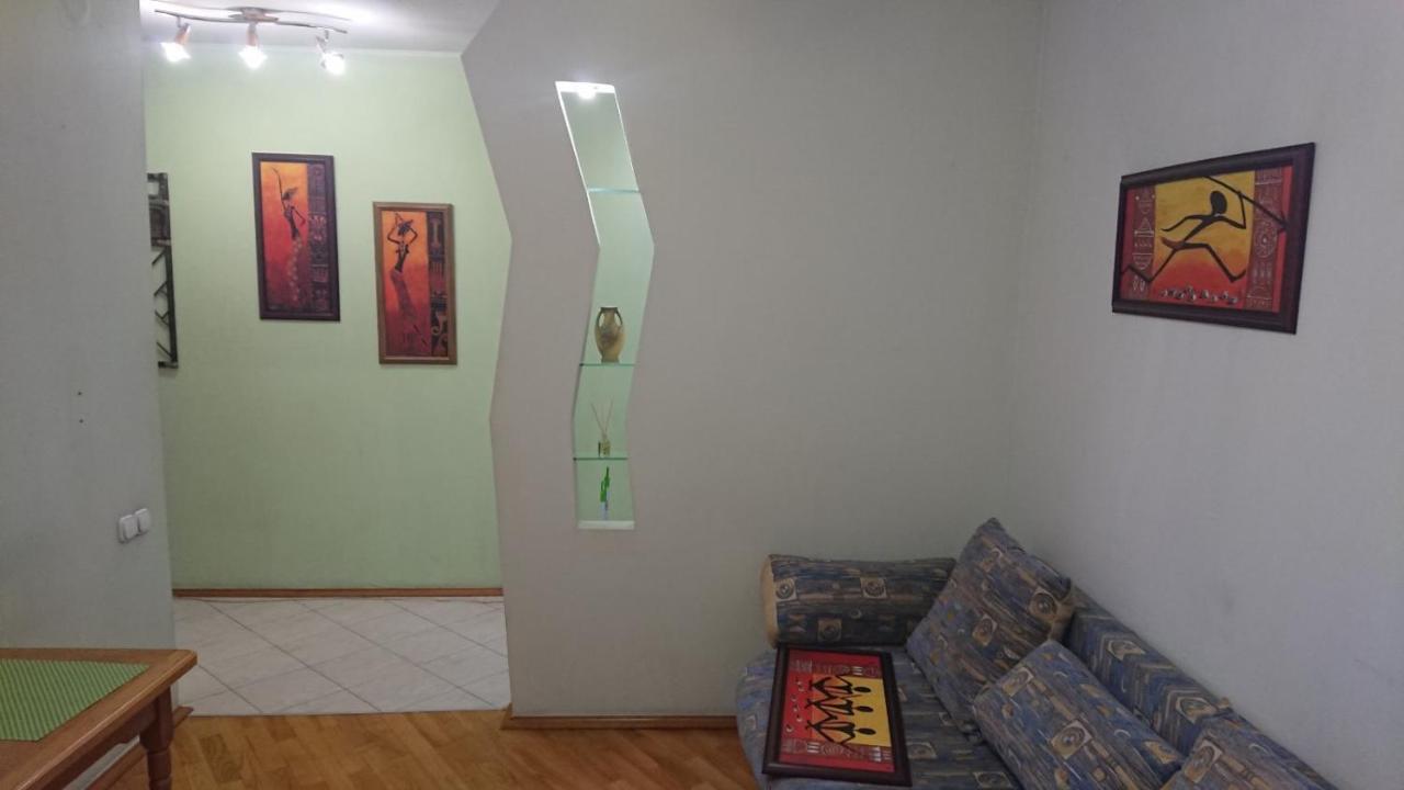 Green Rose Kiew Exterior foto
